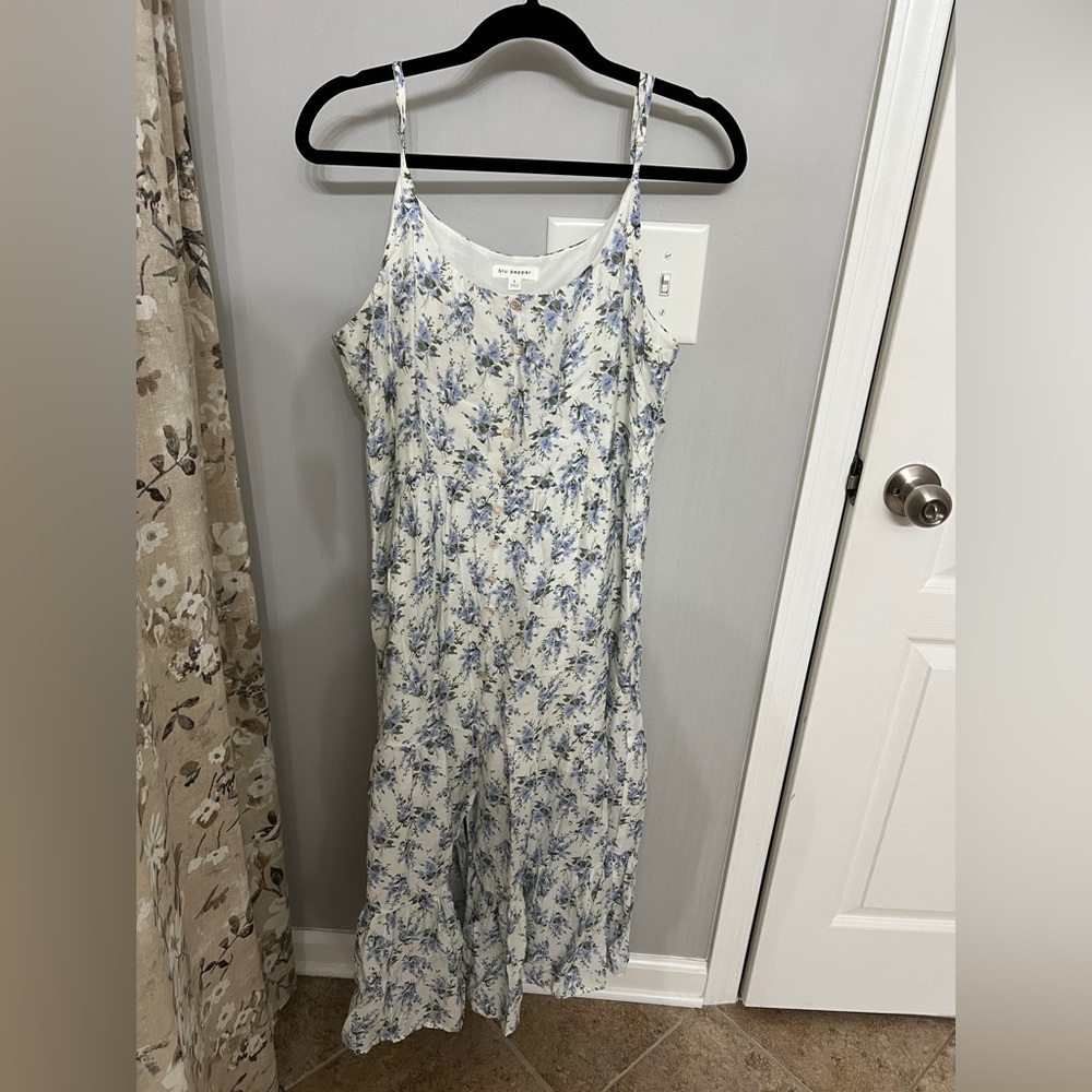 Blu Pepper White and Blue Floral Maxi Dress